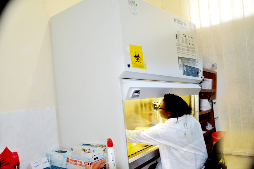 labo-CREMER-appareil-sequencage-impm